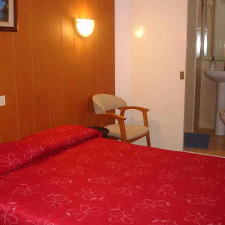 酒店 玛丽亚罗莎酒店 *