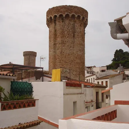 玛丽亚罗莎酒店 *